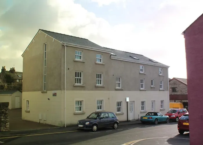 3 Laurel Court