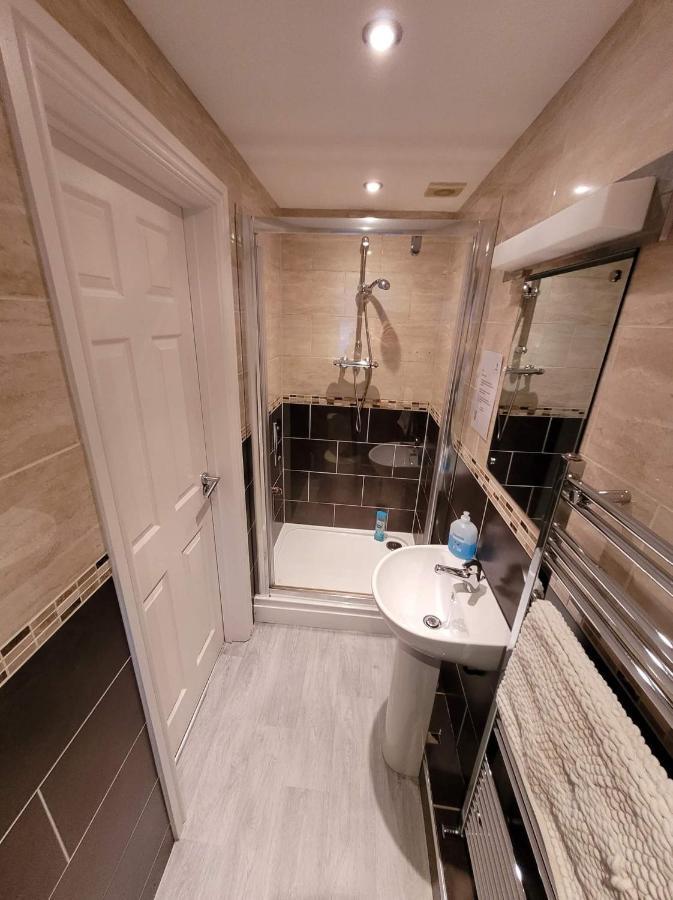 3 Laurel Court *